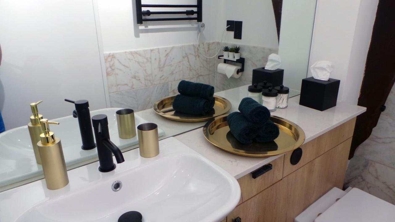 Luxury 1 Bedroom Duplex With Free Parking Plymouth
