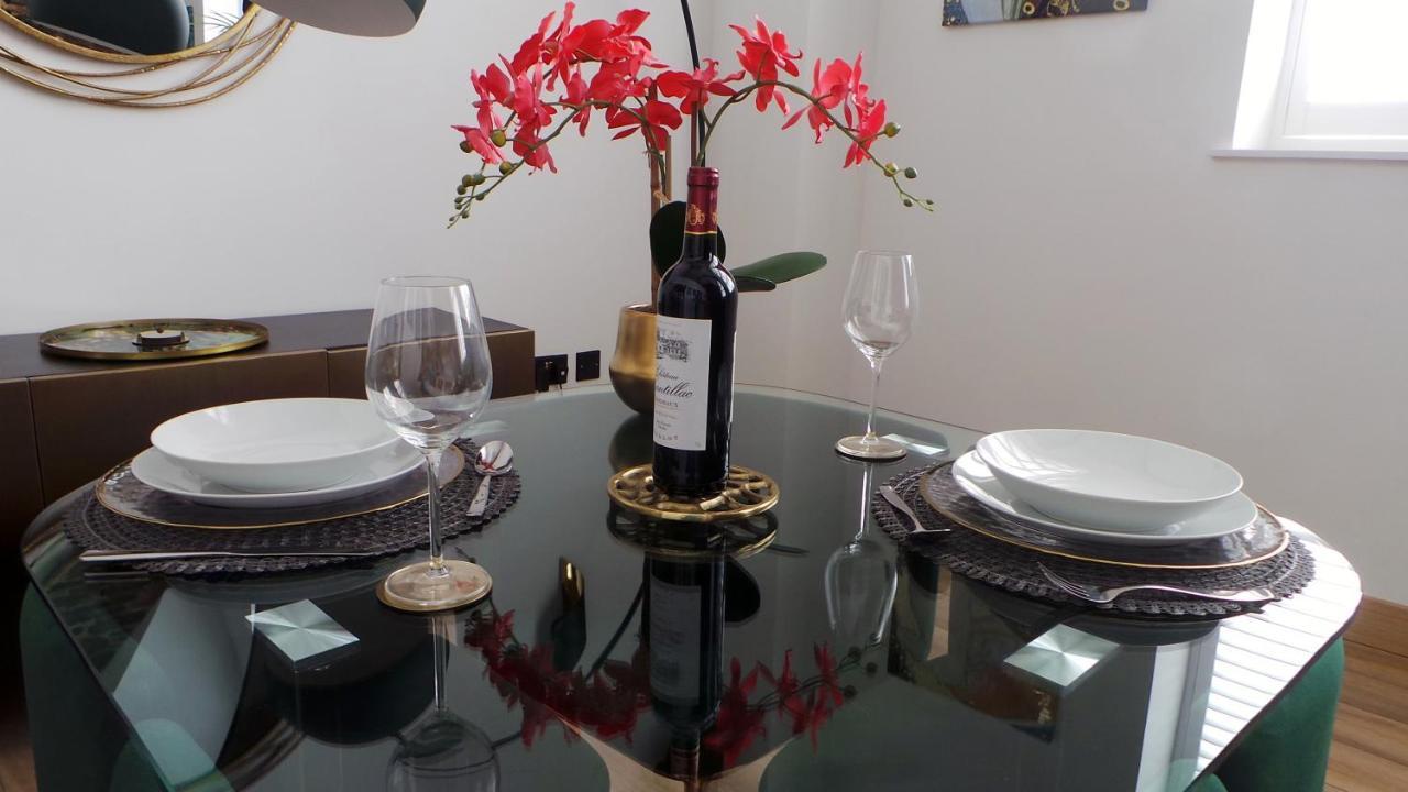 Luxury 1 Bedroom Duplex With Free Parking Apartamento